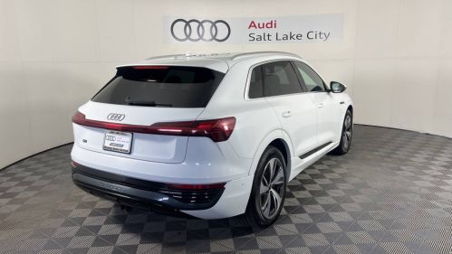 2024 Audi Q8 e-tron - Images - 7