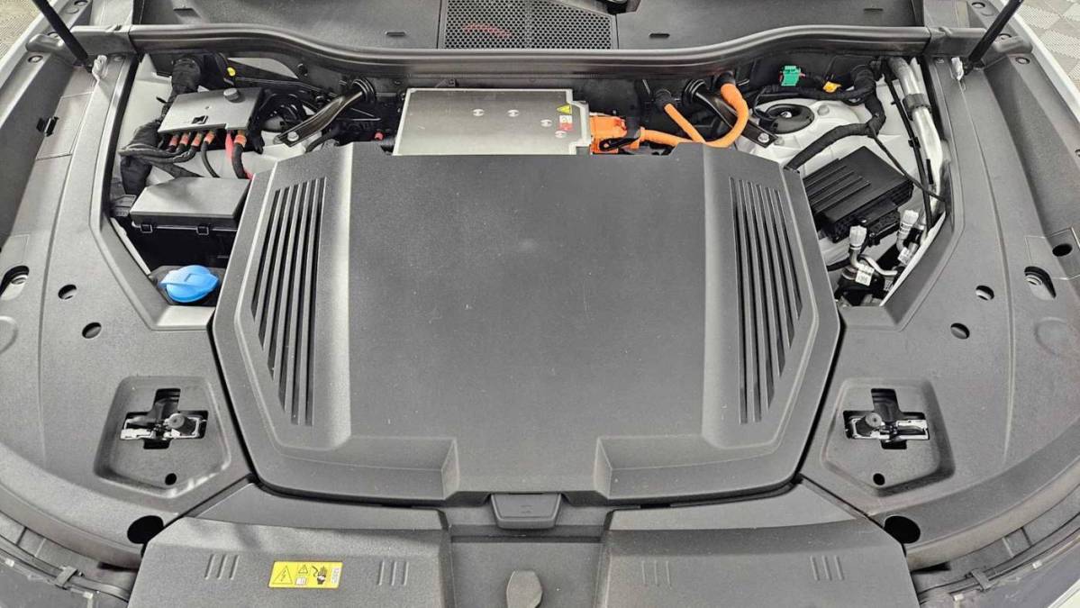 2024 Audi Q8 e-tron - Images - 14