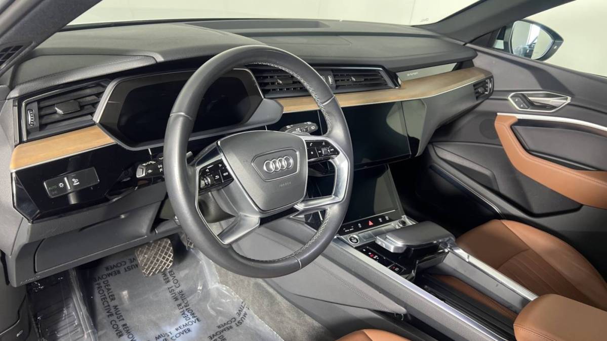 2024 Audi Q8 e-tron - Images - 13