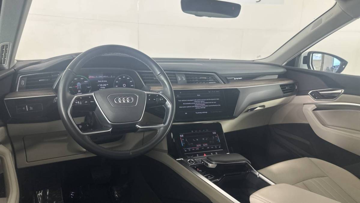 2024 Audi Q8 e-tron - Images - 15