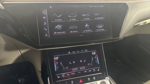 2024 Audi Q8 e-tron - Images - 17