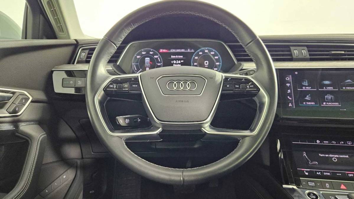 2024 Audi Q8 e-tron - Images - 24