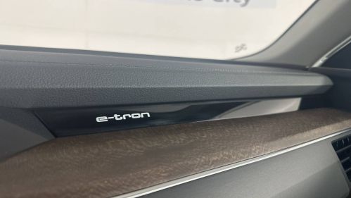 2024 Audi Q8 e-tron - Images - 19