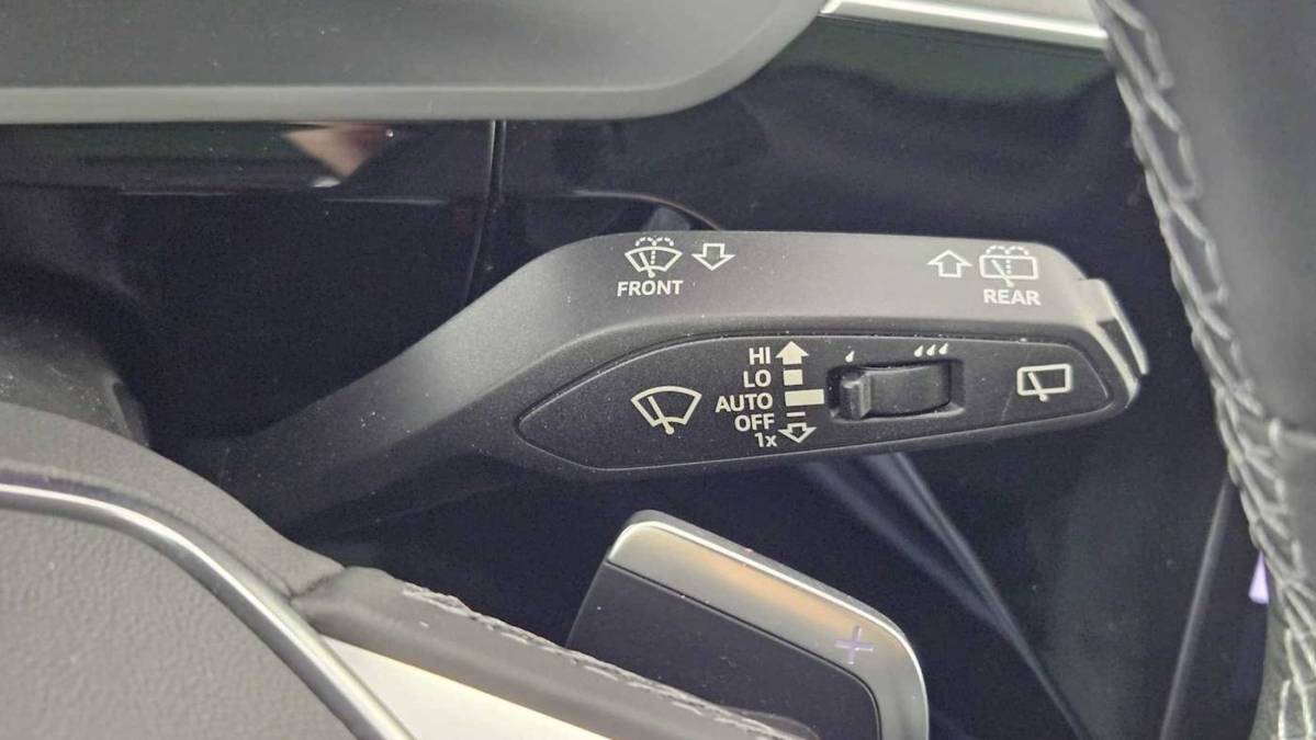 2024 Audi Q8 e-tron - Images - 28