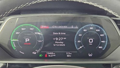 2024 Audi Q8 e-tron - Images - 35