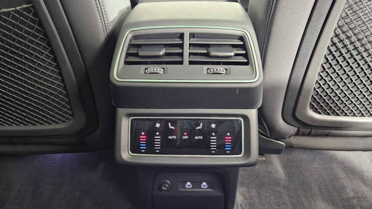 2024 Audi Q8 e-tron - Images - 37
