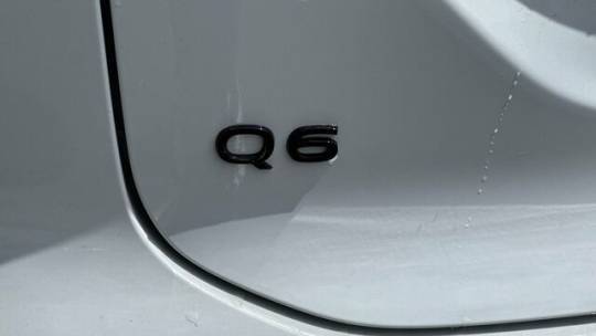 2025 Audi Q6 e-tron - Images - 7