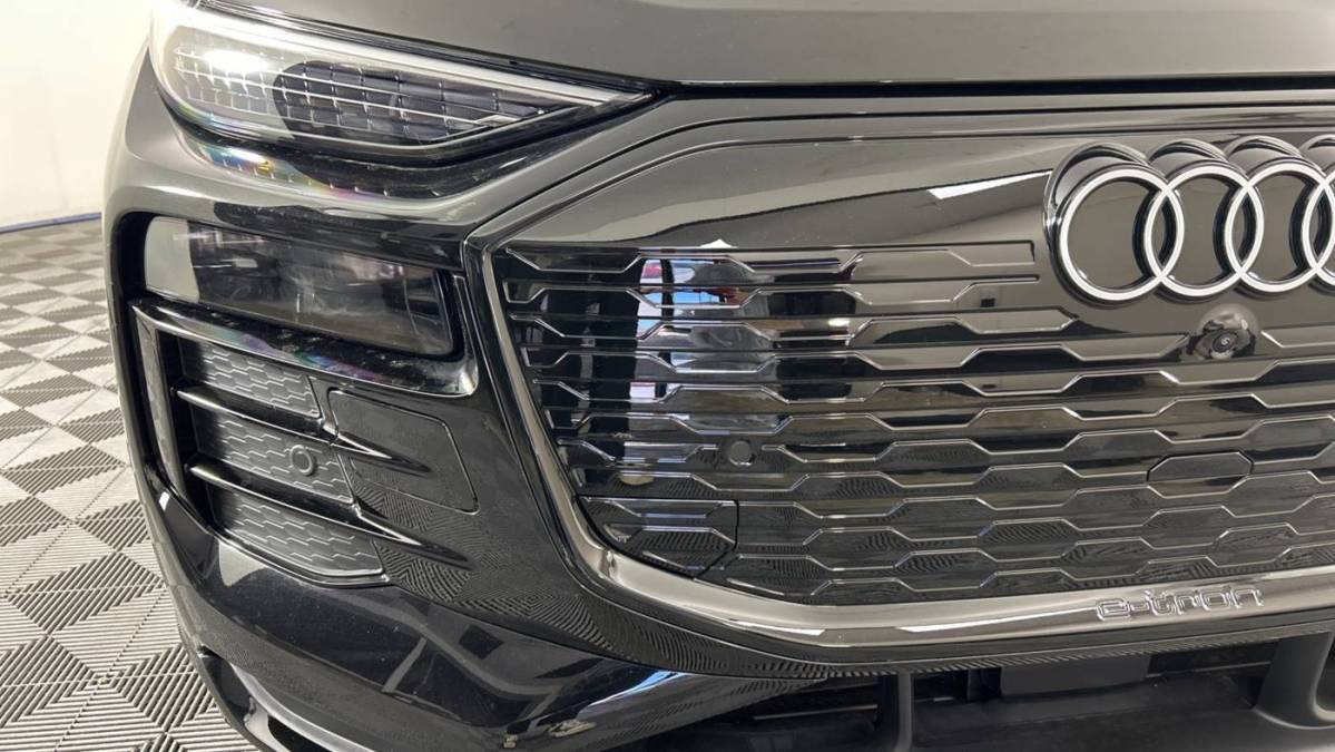 2025 Audi Q6 e-tron - Images - 3