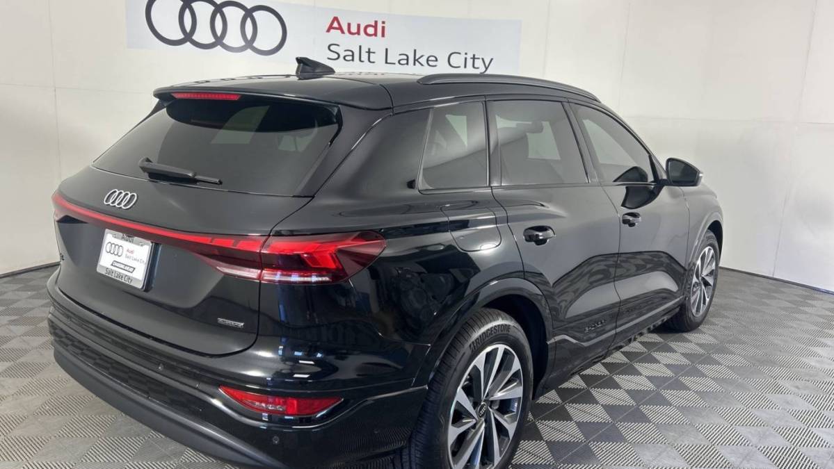 2025 Audi Q6 e-tron - Images - 5