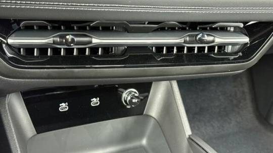 2025 Audi Q6 e-tron - Images - 18