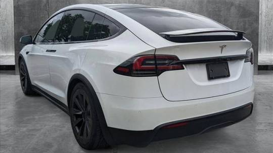 2022 Tesla Model X 7SAXCBE57NF360447