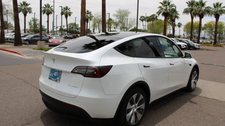 2022 Tesla Model Y 7SAYGAEE3NF325116
