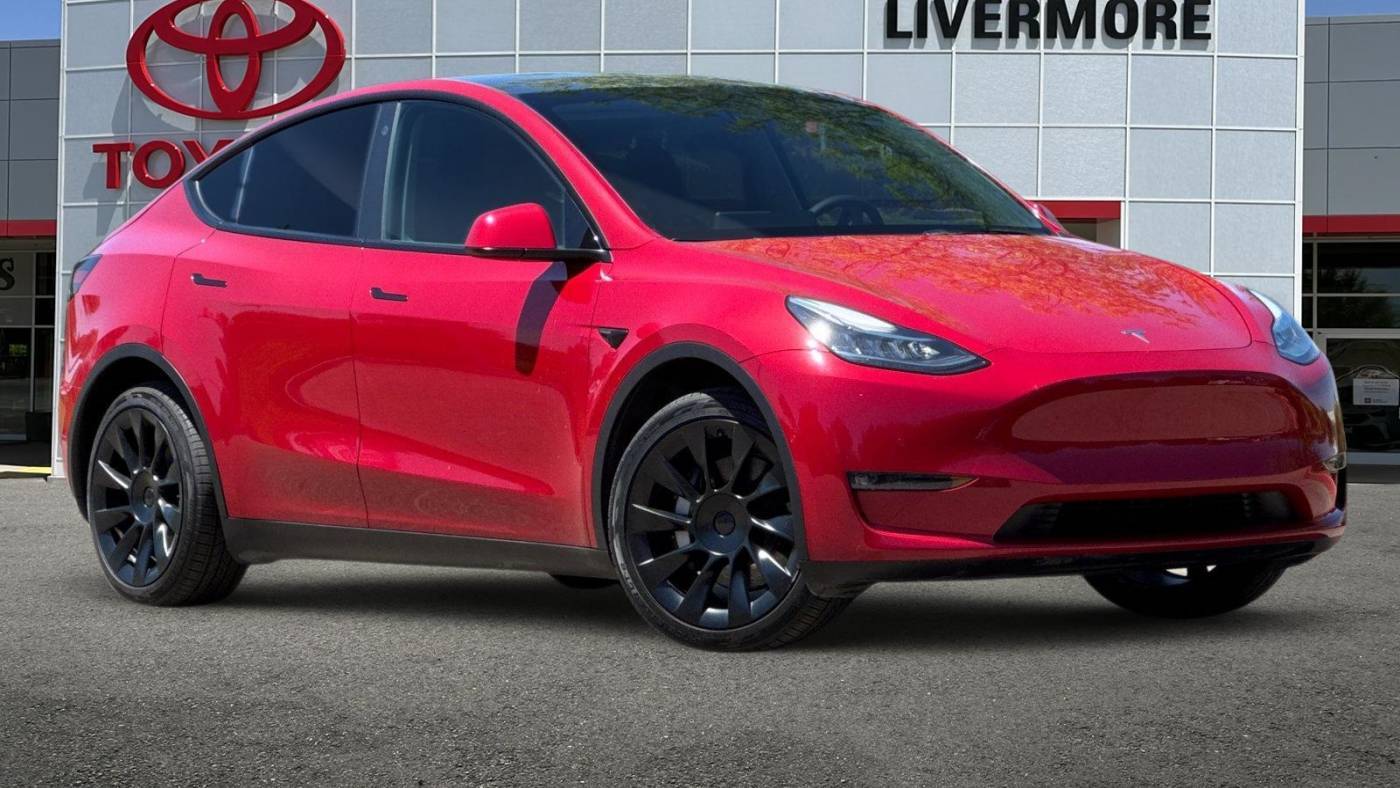 2022 Tesla Model Y 7SAYGDEE3NF347134