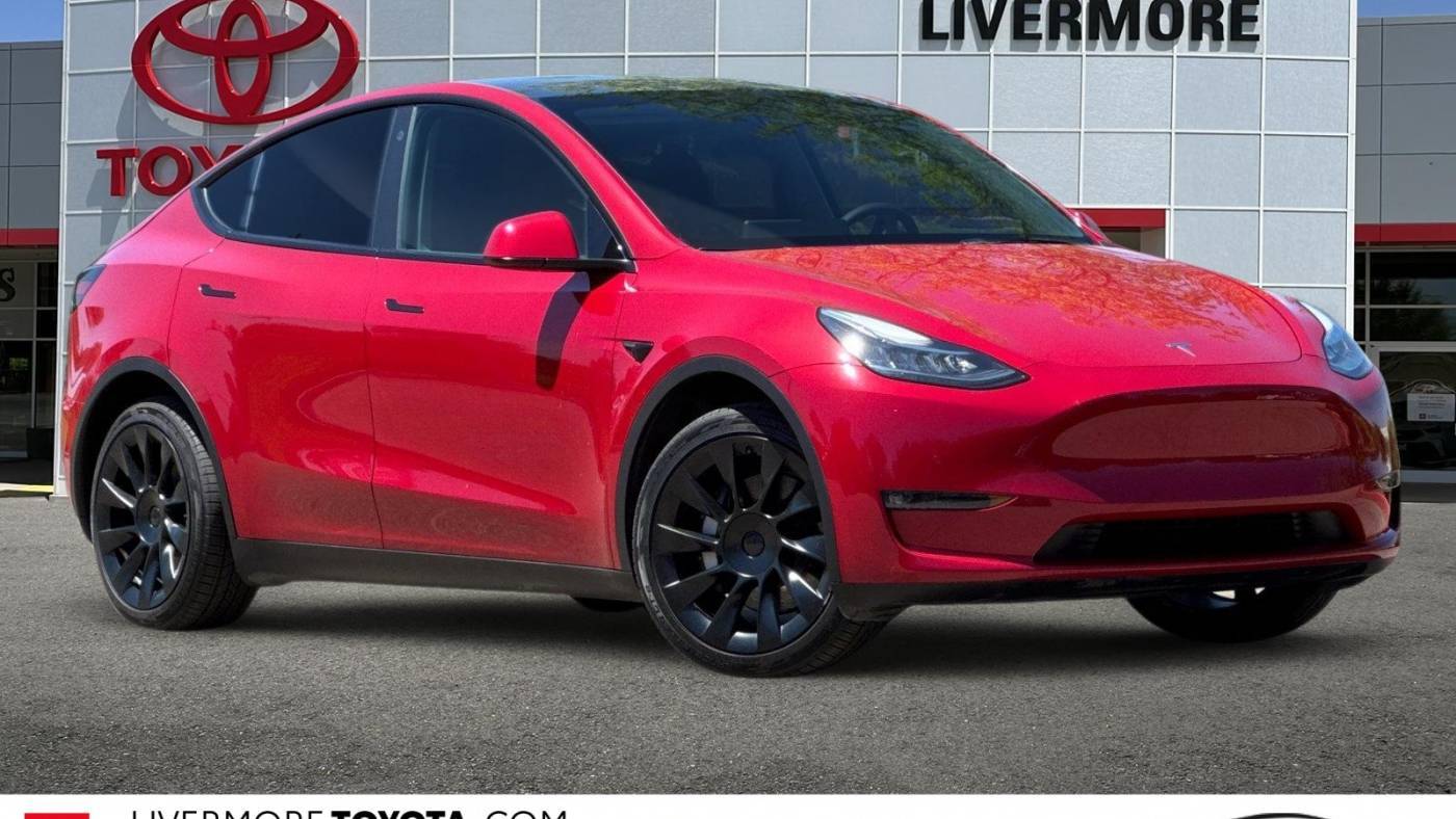 2022 Tesla Model Y 7SAYGDEE3NF347134