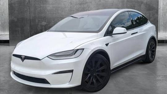 2022 Tesla Model X 7SAXCBE57NF360447