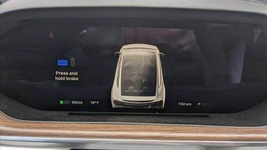 2022 Tesla Model X 7SAXCBE57NF360447