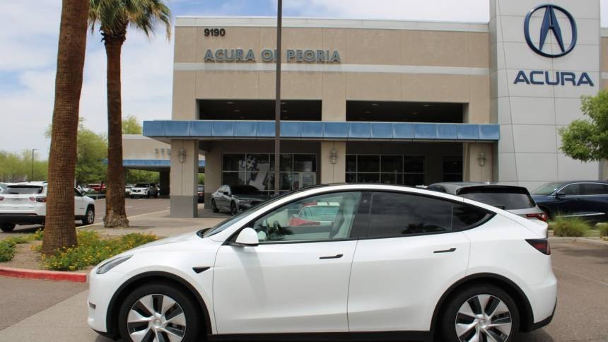 2022 Tesla Model Y 7SAYGAEE3NF325116