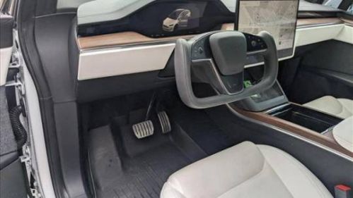 2022 Tesla Model X 7SAXCBE57NF360447