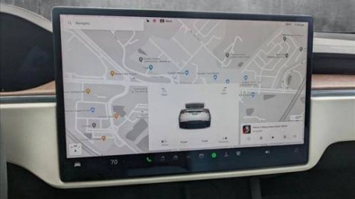 2022 Tesla Model X 7SAXCBE57NF360447