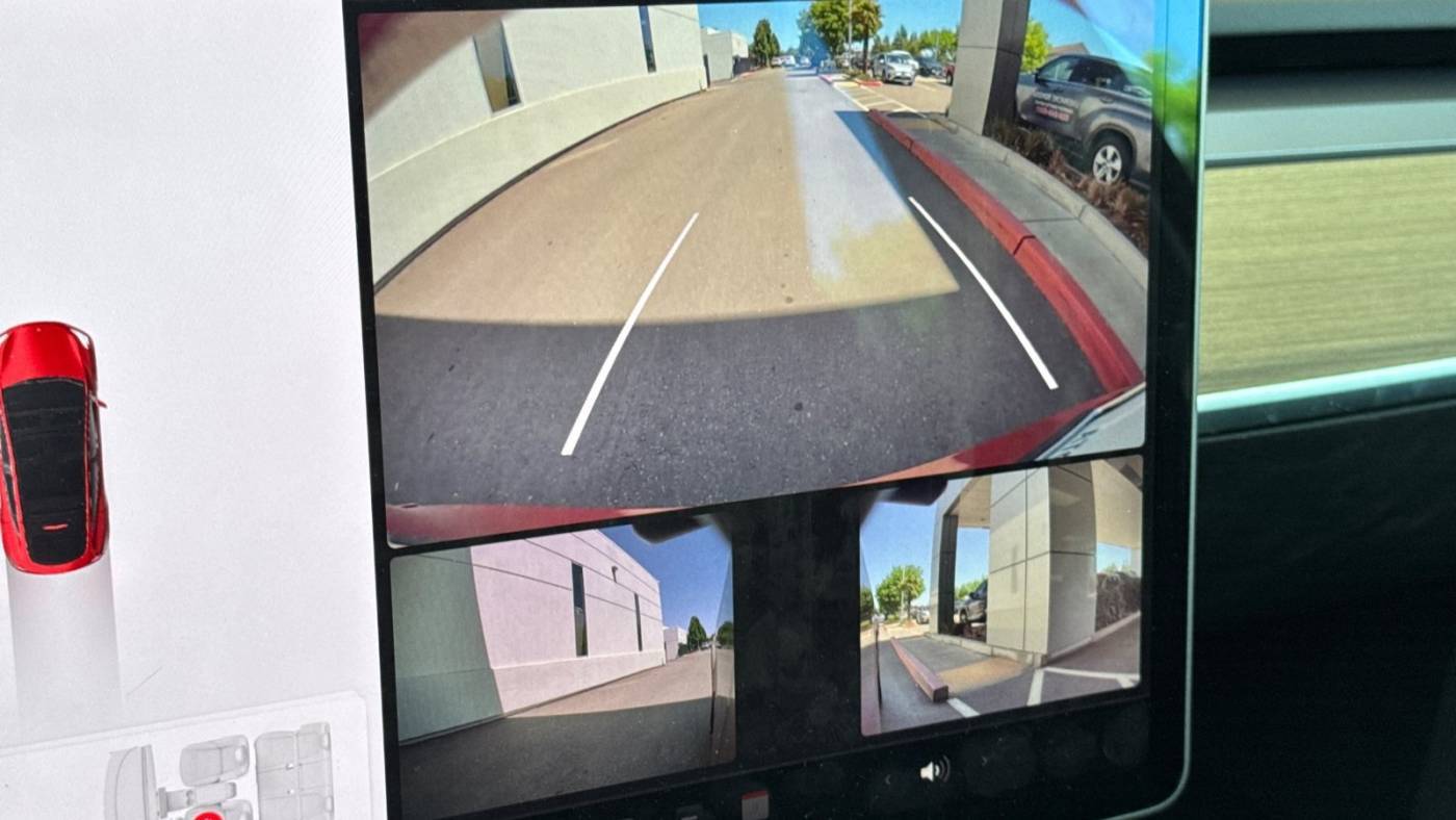 2022 Tesla Model Y 7SAYGDEE3NF347134