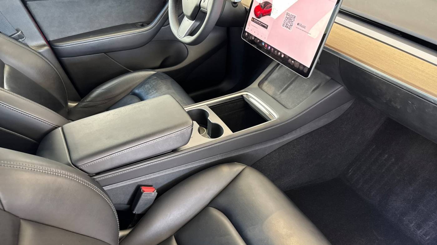 2022 Tesla Model Y 7SAYGDEE3NF347134