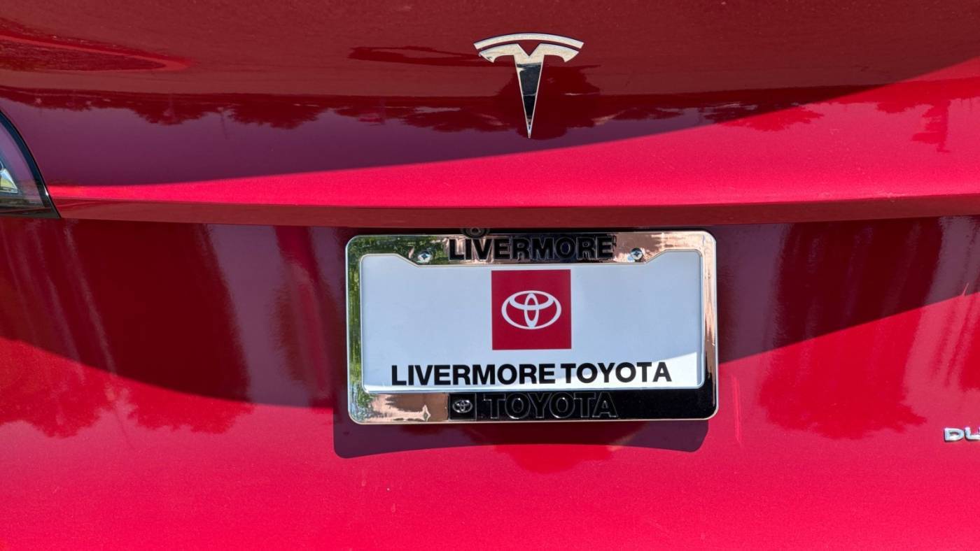 2022 Tesla Model Y 7SAYGDEE3NF347134