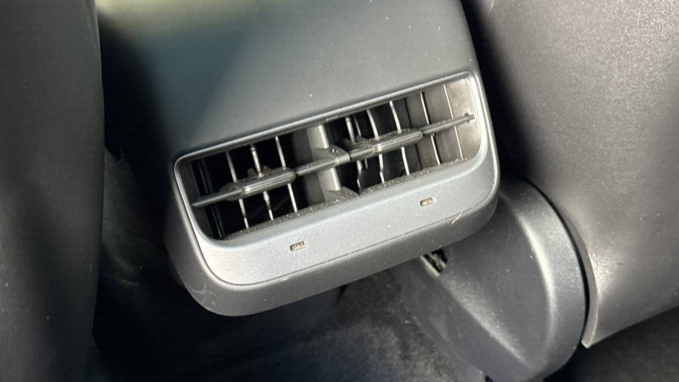 2022 Tesla Model Y 7SAYGDEE3NF347134