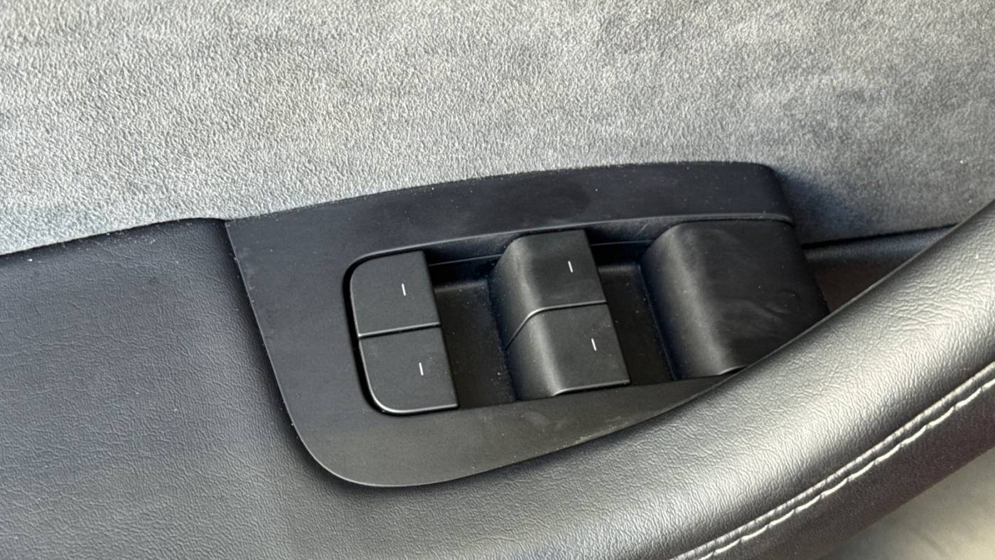 2022 Tesla Model Y 7SAYGDEE3NF347134