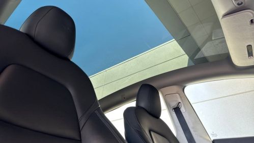 2022 Tesla Model Y 7SAYGDEE3NF347134