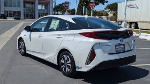 2019 Toyota Prius Prime - Images - 11