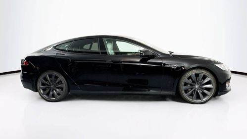 2016 Tesla Model S - Images - 4
