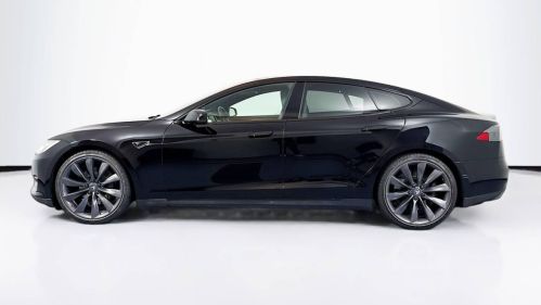 2016 Tesla Model S - Images - 8
