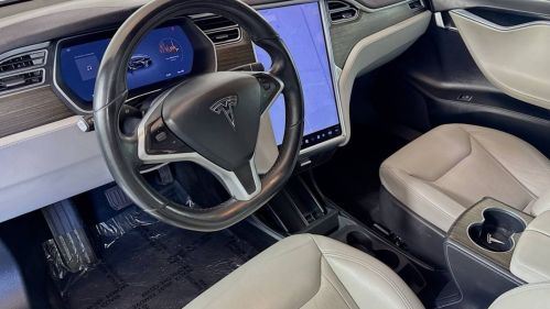 2016 Tesla Model S - Images - 9