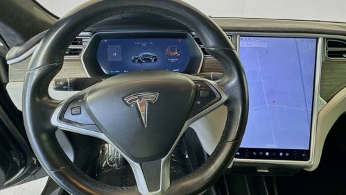 2016 Tesla Model S - Images - 10