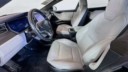 2016 Tesla Model S - Images - 17