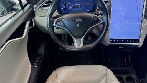2016 Tesla Model S - Images - 18