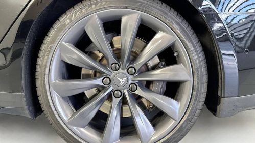 2016 Tesla Model S - Images - 27