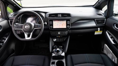 2025 Nissan LEAF - Images - 8