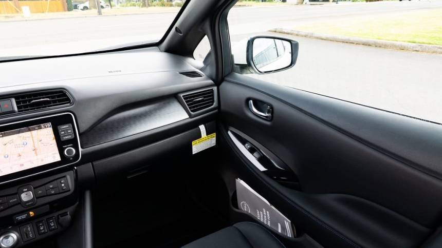 2025 Nissan LEAF - Images - 10