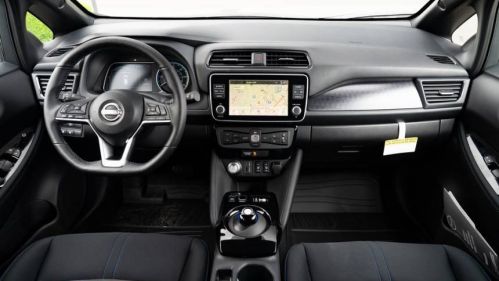 2025 Nissan LEAF - Images - 8