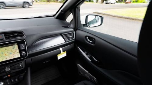2025 Nissan LEAF - Images - 10