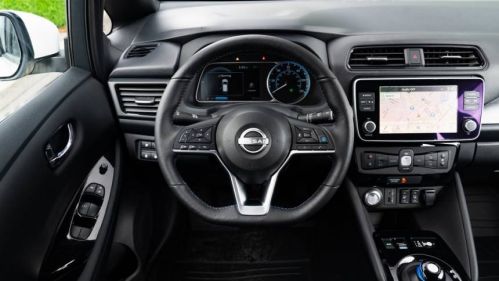 2025 Nissan LEAF - Images - 11