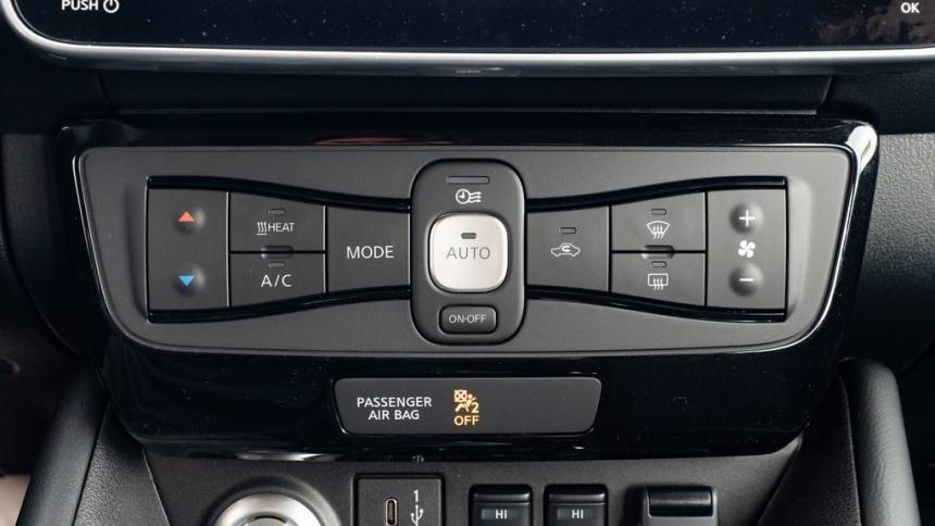 2025 Nissan LEAF - Images - 16