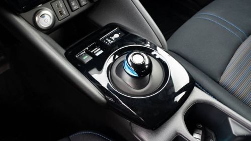 2025 Nissan LEAF - Images - 18