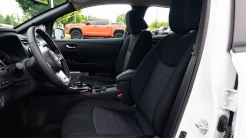2025 Nissan LEAF - Images - 19