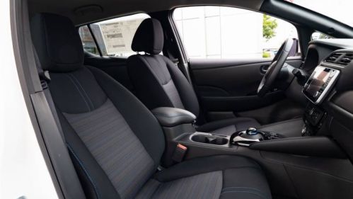 2025 Nissan LEAF - Images - 25