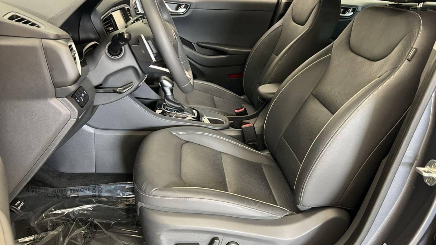 2019 Hyundai IONIQ KMHC75LD1KU136214