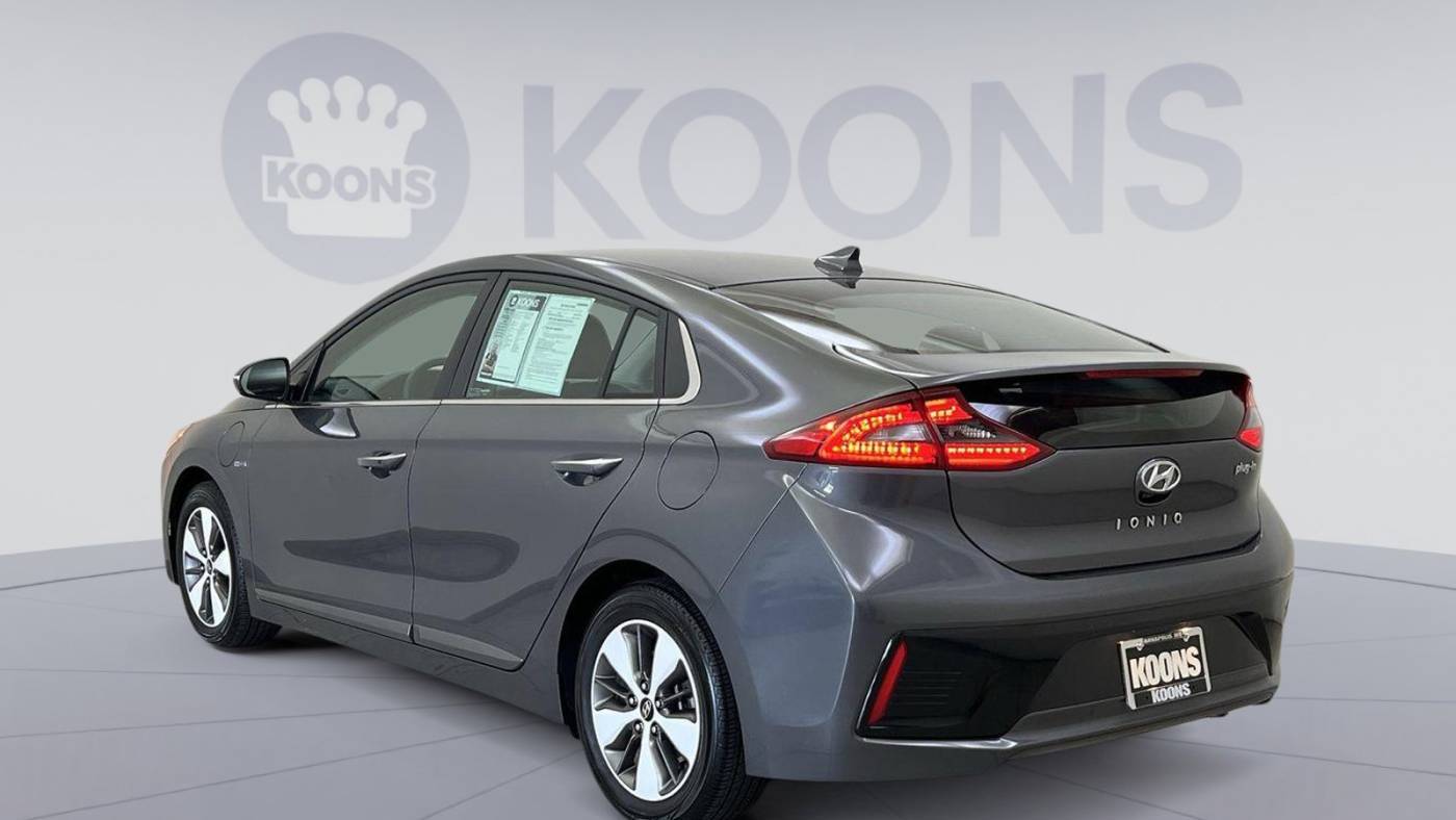 2019 Hyundai IONIQ KMHC75LD1KU136214