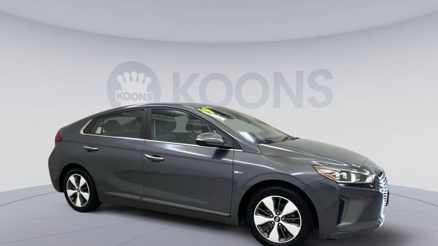 2019 Hyundai IONIQ KMHC75LD1KU136214