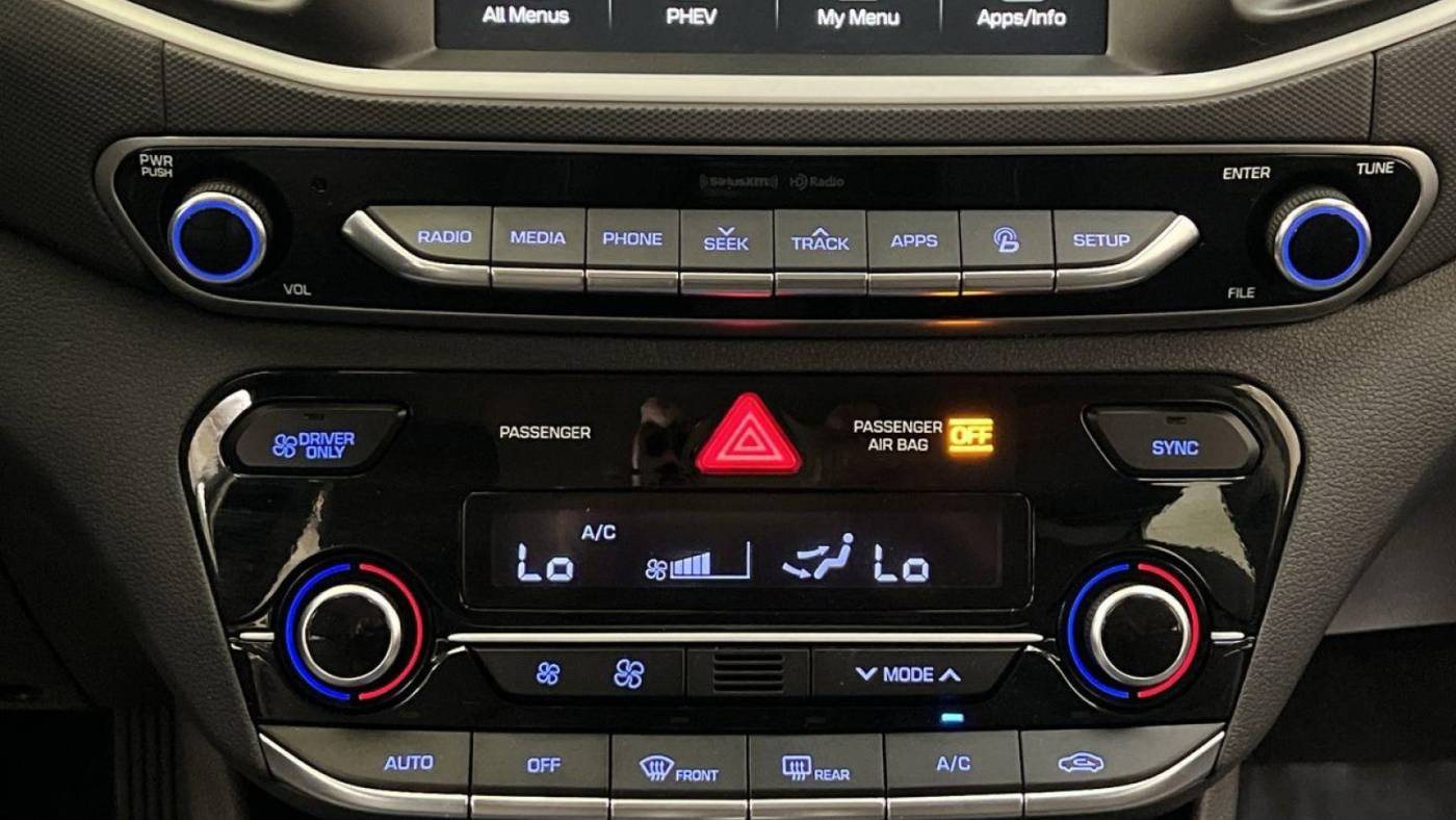 2019 Hyundai IONIQ KMHC75LD1KU136214